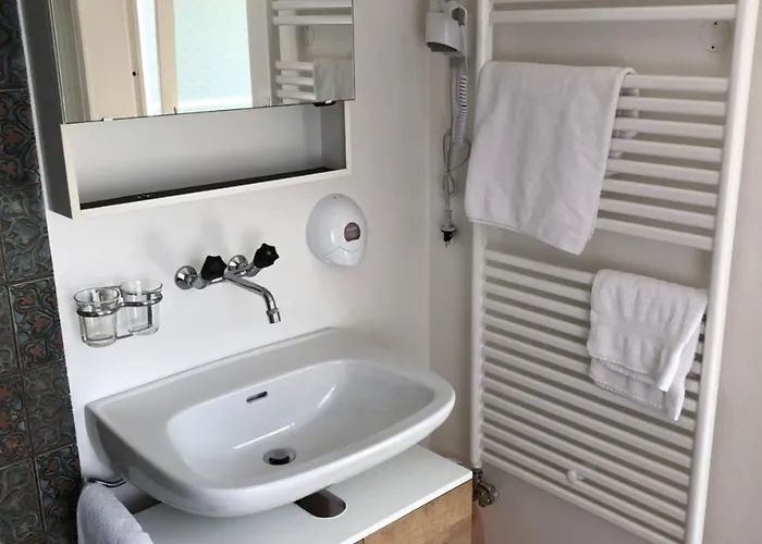 מלון Restaurant Simplon